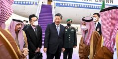 الرئيس الصيني شي يصل إلى المملكة العربية السعودية في زيارة رسمية