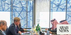سفير المملكة العربية السعودية في اليمن يلتقي المبعوث الأممي