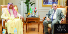 السعودية ومصر تبحثان تعزيز التعاون